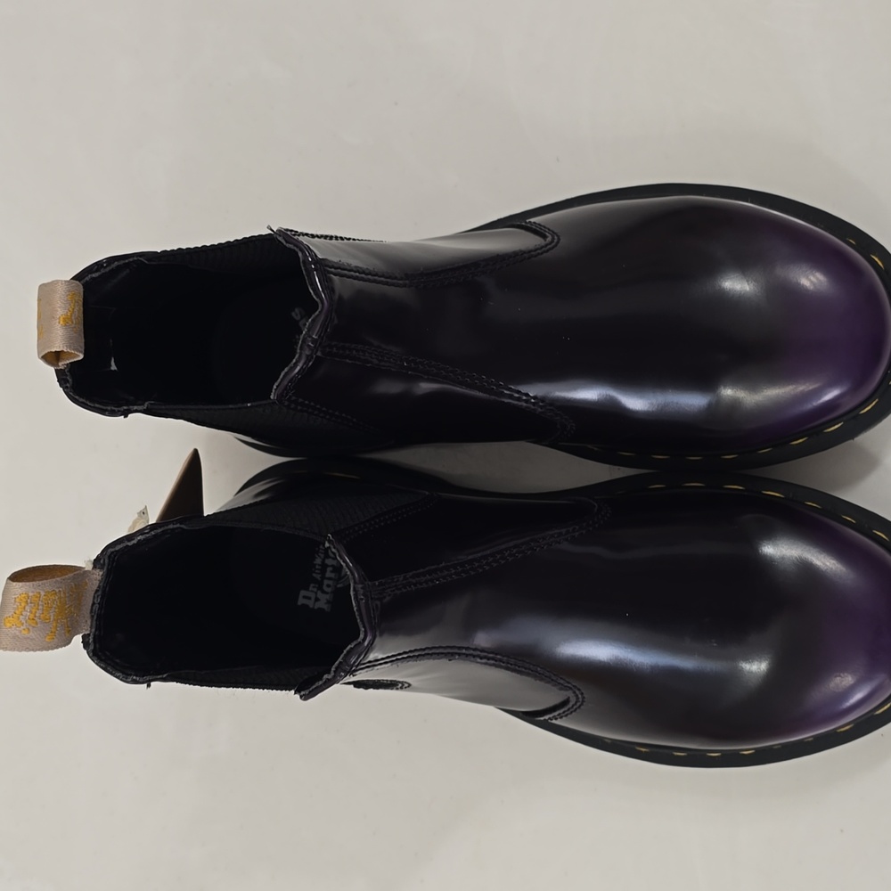 NWT Dr Martens Vegan 2976 Chelsea Boots - Picture 12 of 14